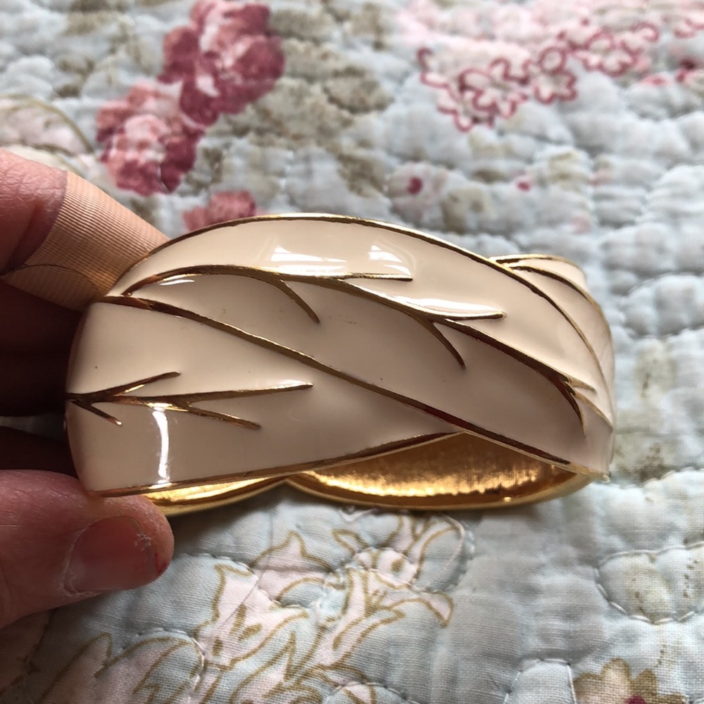 Vintage Monet bangle bracelet - Picture 7 of 10